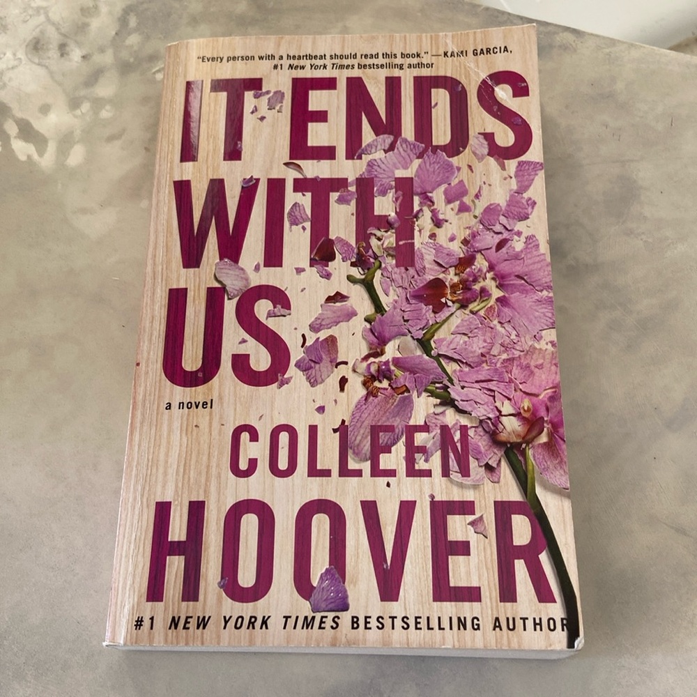 It Ends With Us by Colleen Hoover